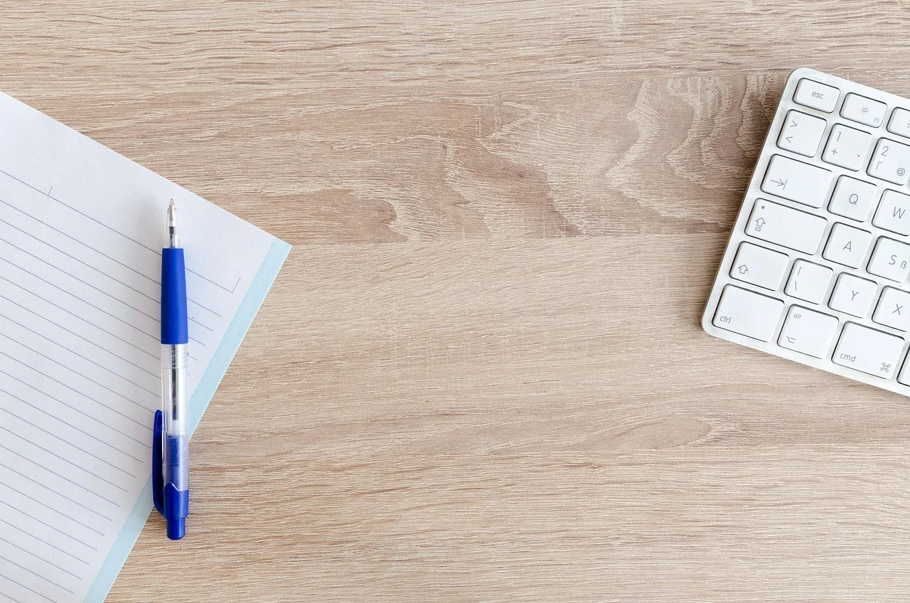 výpočetní, úřadě, tabulkový, klávesnice, dřevo, práce, podnikání, stůl, notebook, pozadí, dřevěné, papír, prázdný, pracovišti, pc, výhledem, špičkových, vesmírných, bílým, zprávy, technika, poznámka, kopírování, výše, komunikace, desktop, laptop, káva, setkání, internet, poznámkový blok, copy-space, dokument, digitální, informace, šálkem, dodávka, myš, papírování, profesní, pracujících, místo, objekt, pracovní prostor, maketa, na volné noze, tvořivost, brown computer, brown internet